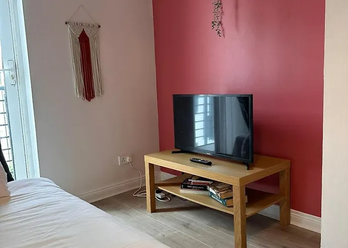 Compact 1 Bedroom Sofa Bed Next To Guinness